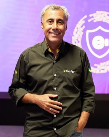 fade71ee-2648-4121-9058-eaffcc969b67